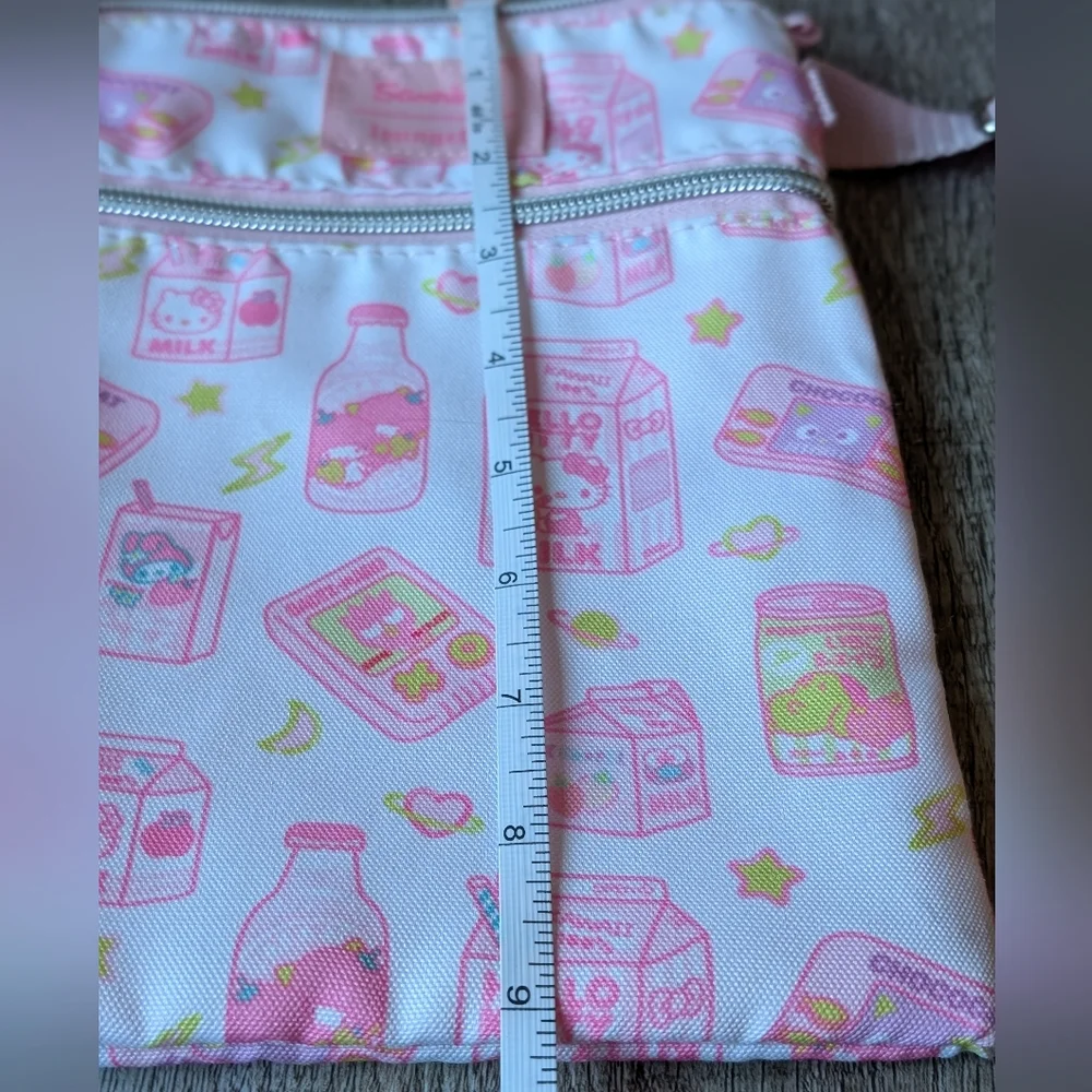 Loungefly Sanrio Hello Kitty And Friends Beverages Passport Crossbody Bag - Picture 8 of 8